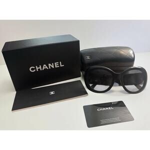 Chanel 5282QA C714s5 Sunglasses Polished Black Oversized Leather Bow w/case